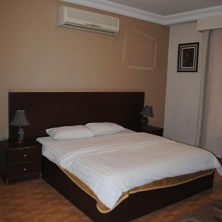 Alballouti Hotel Suites Amman Extérieur photo