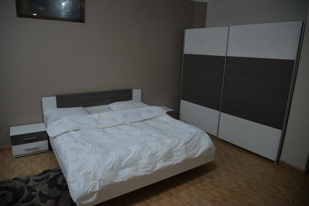 Alballouti Hotel Suites Amman Extérieur photo