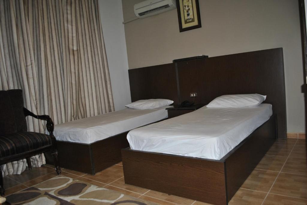 Alballouti Hotel Suites Amman Extérieur photo