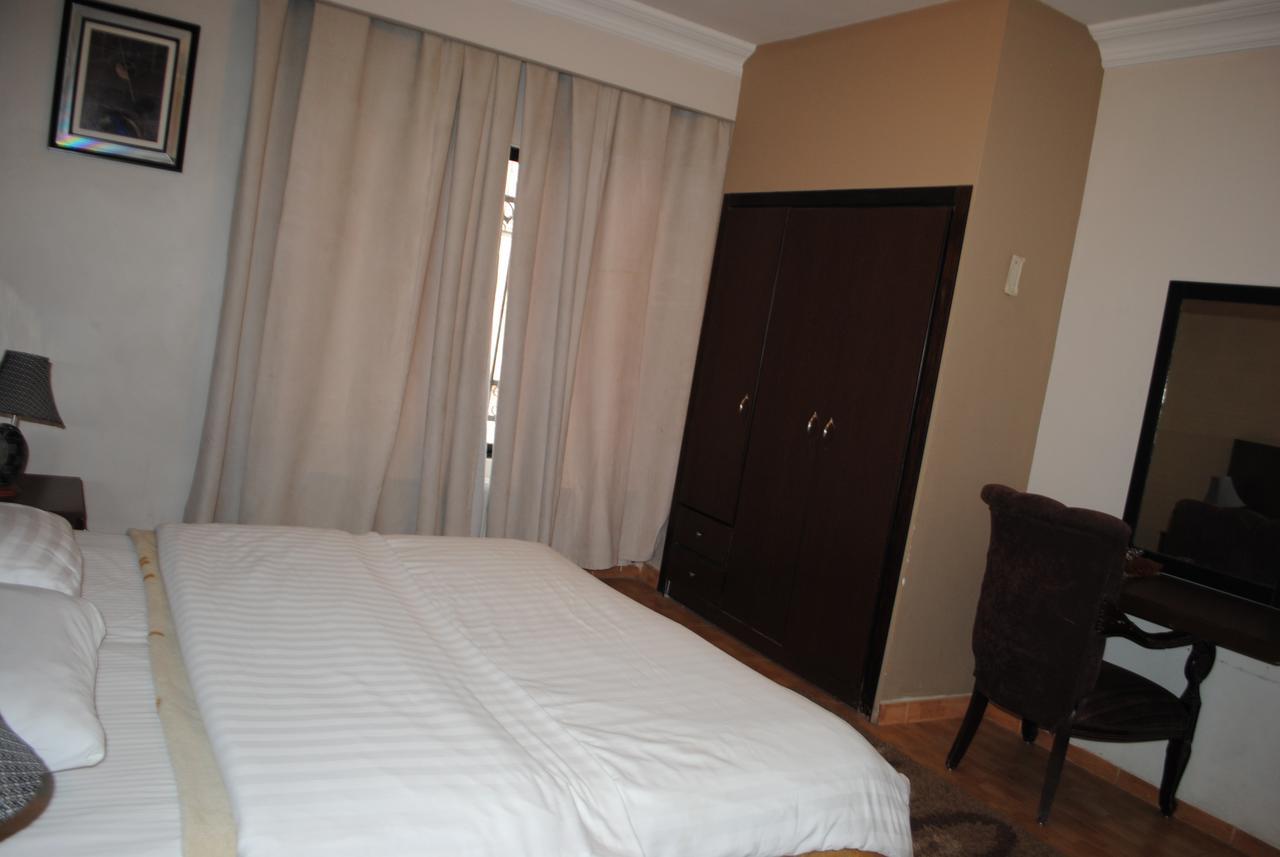 Alballouti Hotel Suites Amman Extérieur photo