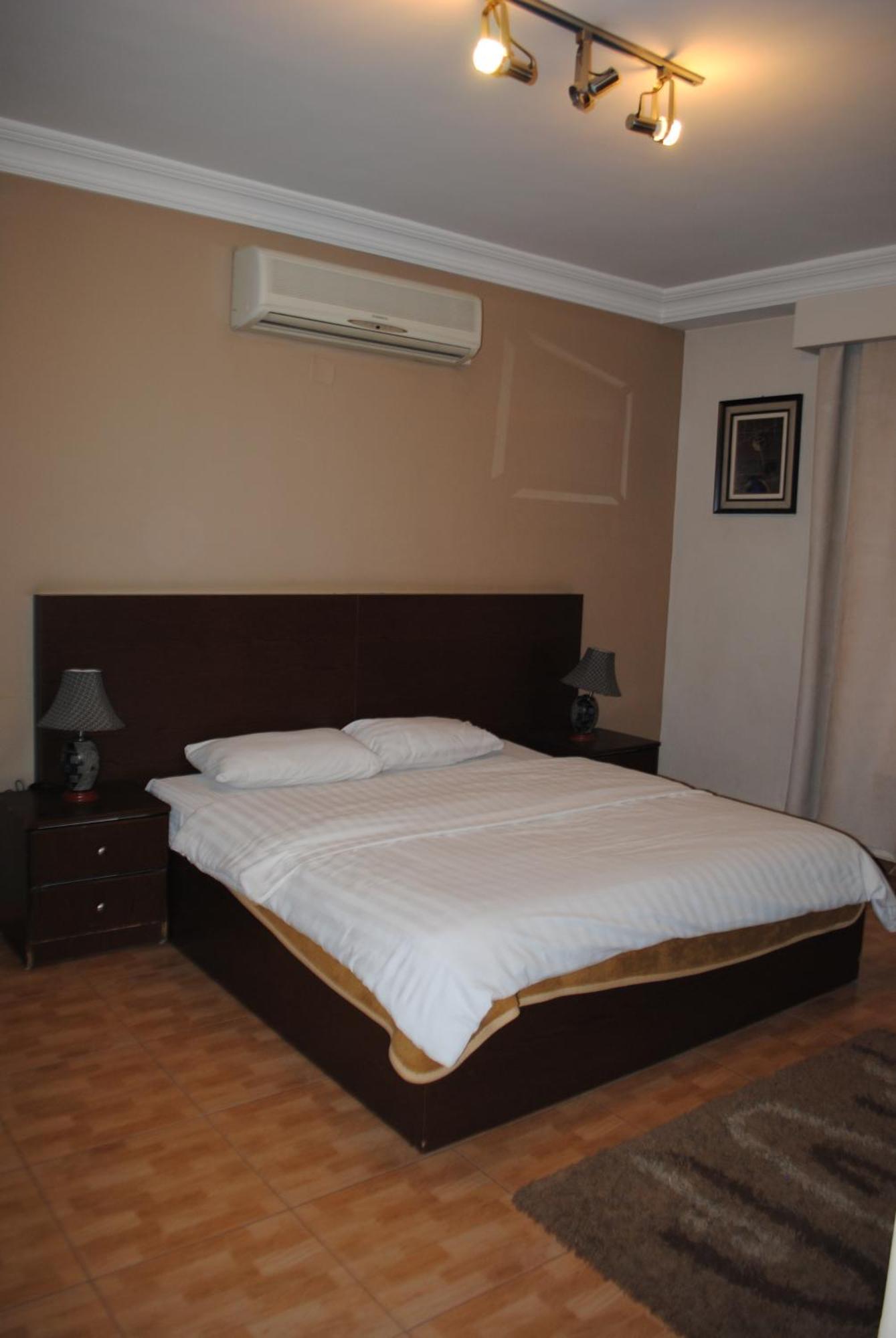 Alballouti Hotel Suites Amman Extérieur photo