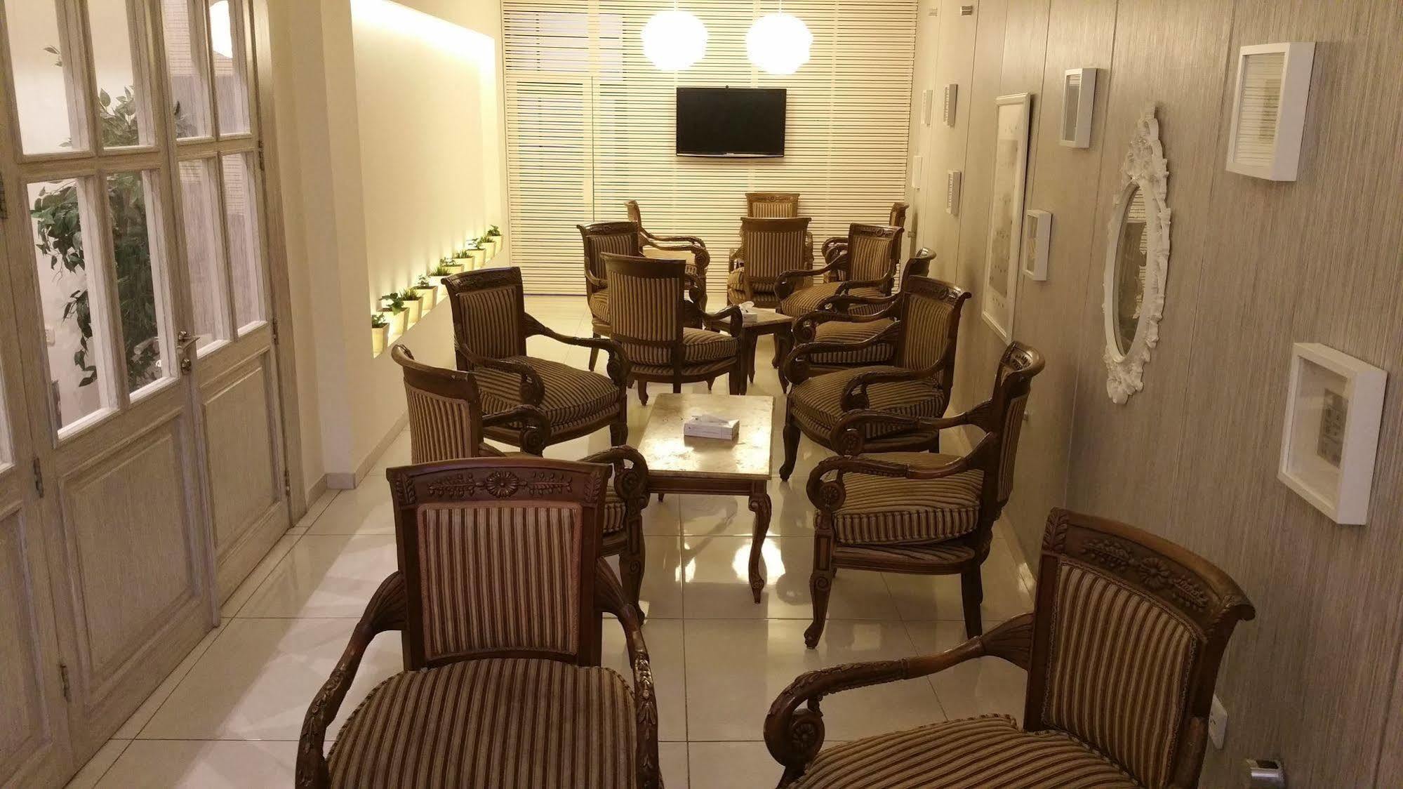 Alballouti Hotel Suites Amman Extérieur photo