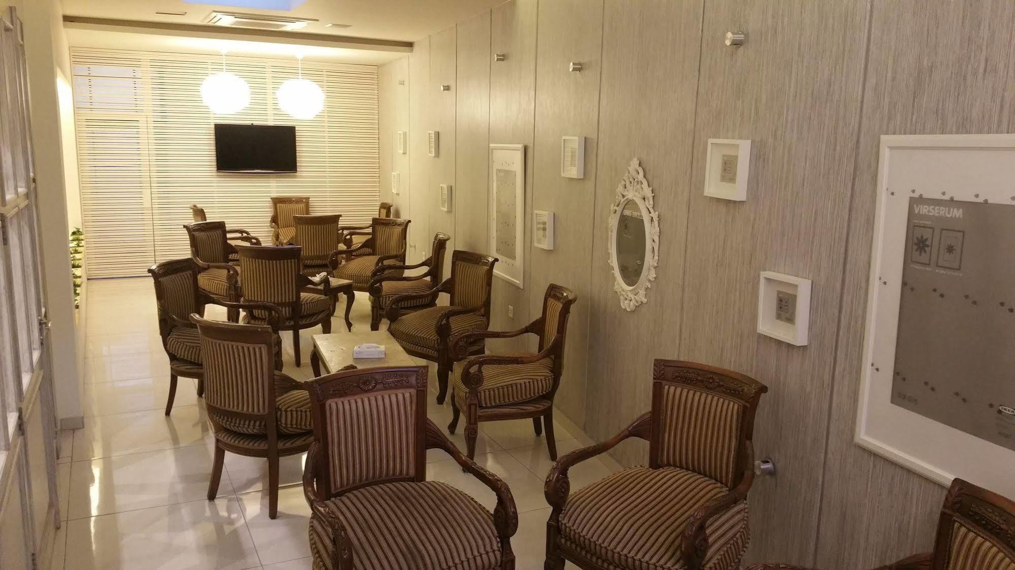 Alballouti Hotel Suites Amman Extérieur photo