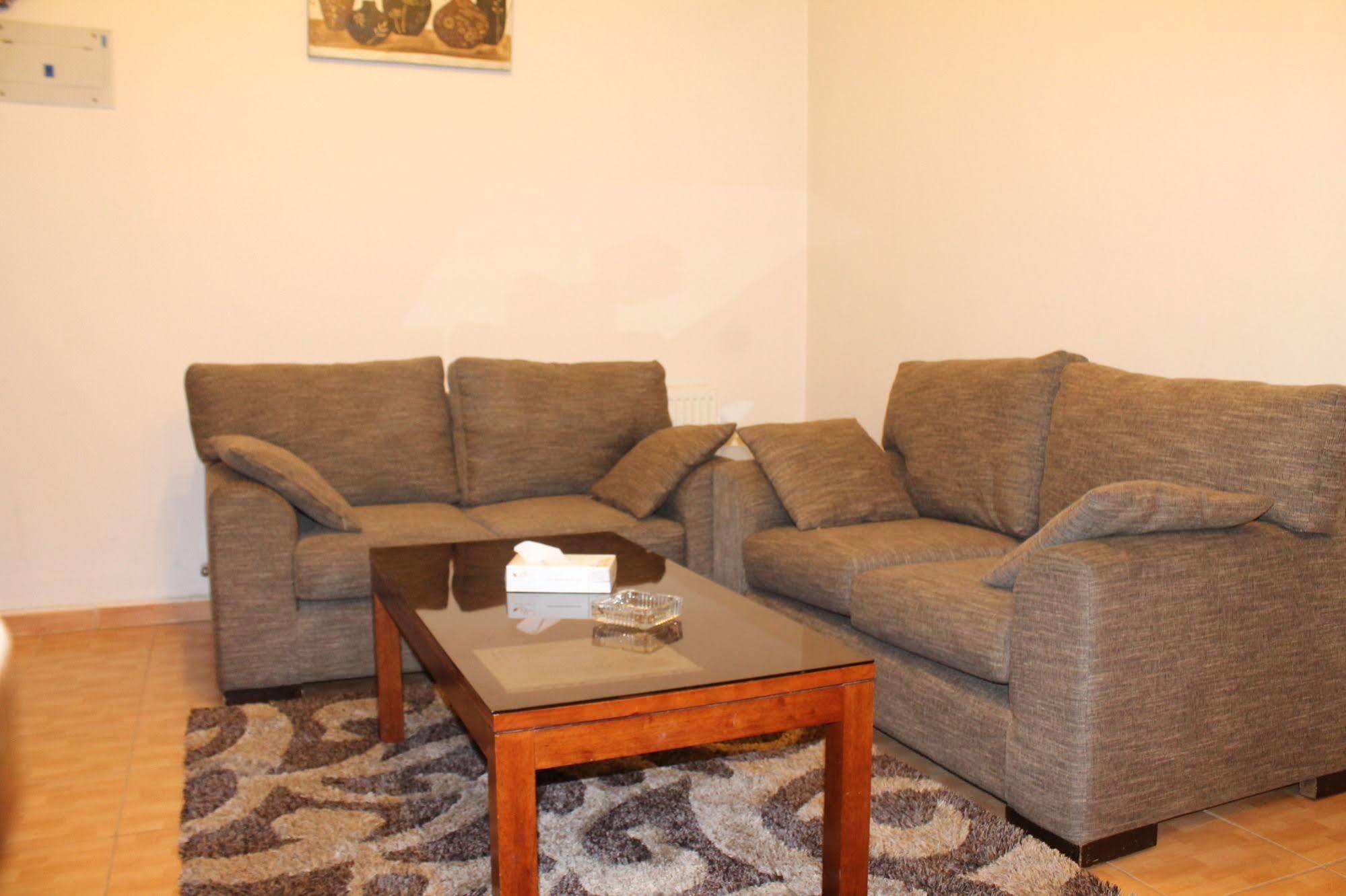 Alballouti Hotel Suites Amman Extérieur photo